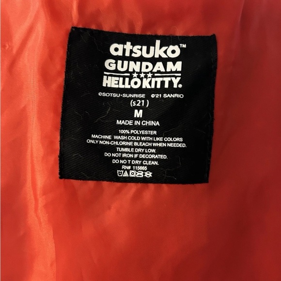 Hello Kitty X atsuko Gundam Sanrio Red Blue Bomber Medium *flaw* Read* - Picture 10 of 11